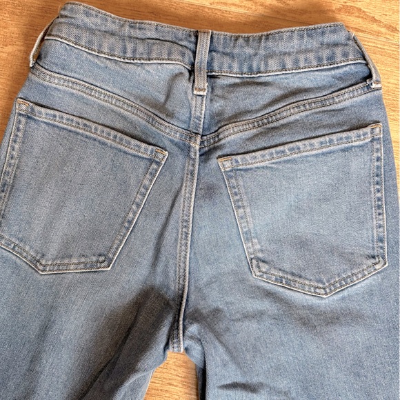 Old Navy High-Waisted OG Straight Ripped Jeans - Picture 11 of 11
